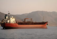Somálski piráti držia posádku tankera M/T Asana ako rukojemníkov