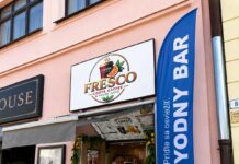 V centre Košíc pribudol vodný bar. Vo Frescu si môžete načapovať vodu zadarmo