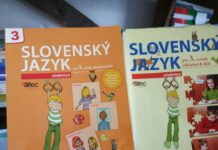 Školám v Košiciach chýbajú učebnice, štátny príspevok nestačí. Rodičia doplácajú aj desiatky eur