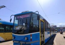 Modernizovaná električka KT8 v Košiciach čaká na schválenie