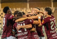 Zlomová červená karta, prvý gól Kahviča a jubileum Dimuna. Košice doma zdolali Ružomberok 2:0
