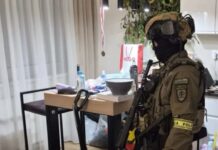 Protidrogová razia v Košiciach pozná prvé obvinenia. Kriminalisti zaistili drogy, autá aj 100-tisíc eur v hotovosti