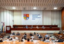 Trnka aj novozvolení poslanci zložia sľub vo Východoslovenskej galérii. Kraj pripravuje ustanovujúce zastupiteľstvo