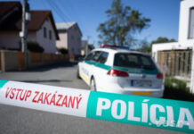 Polícia pre útok v Staškove vypočula svedkov a zaisťovala stopy