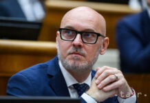 KDH i SaS vítajú odvolanie Machalu