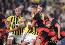 Škriniarovo Fenerbahce remizovalo so Slaviou Praha 2:2