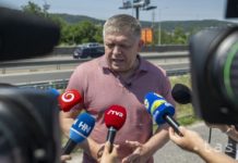 Premiér: Rokovania k spojeným samosprávnym voľbám sa stále vyvíjajú