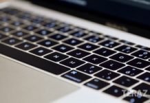 Cestovatelia čoraz viac dôverujú AI: Pomáha s letmi aj hotelmi