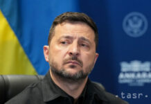 Zelenskyj odmietol voľby v čase vojny, rozdelili by vraj Ukrajinu