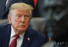 Time:Trump sa pred zajatím Madura pýtal AI,ako zareagujú Venezuelčania