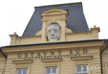 Prezident sa v súvislosti s menovaním F. Kuffu obrátil na Ústavný súd